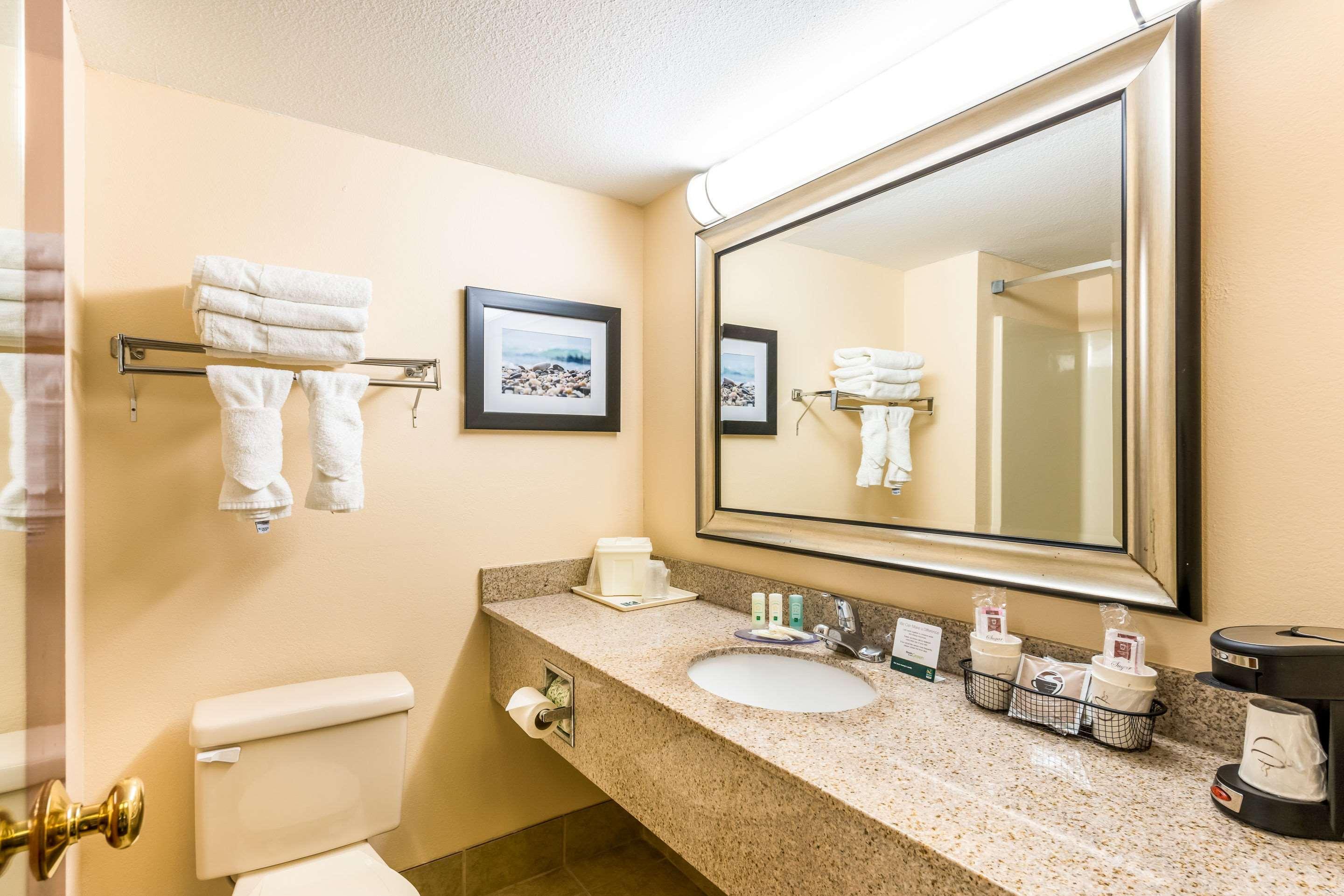 Quality Inn Huntersville Near Lake Norman Exterior foto